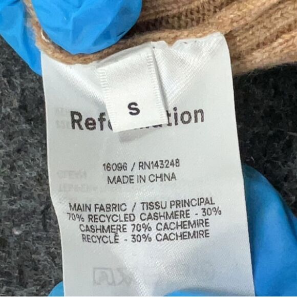 Reformation Luisa Cropped Ribbed Fisherman Cashmere Turtleneck Soft Sweater Tan - Picture 6 of 6